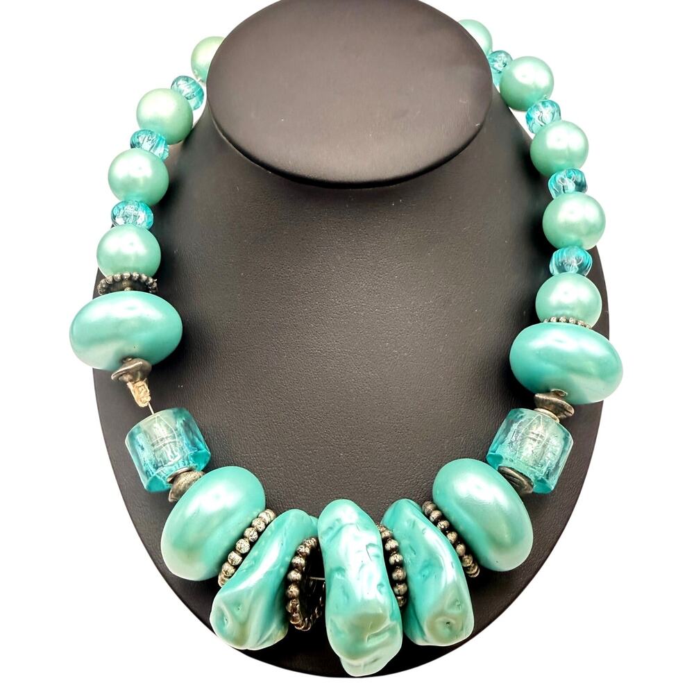 Vintage Chunky Blue Pearlized Lucite Necklace Nugget Beads Faux Turquoise 18"